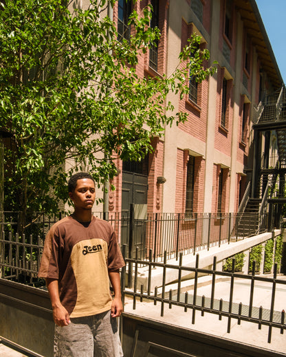 BROWN "JEEN" T SHIRT